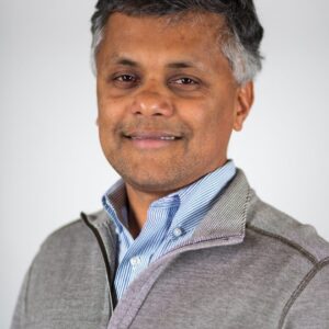 Shunning High Fliers in Favor of Insurance, Payments and Security Software - Vimarsana News